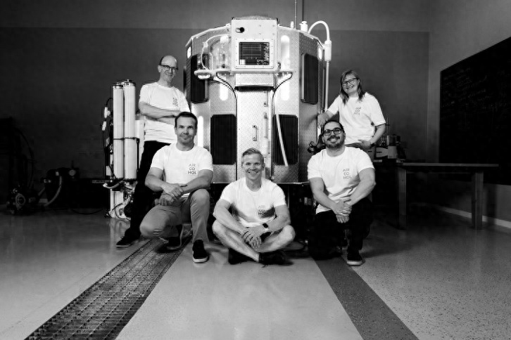 1703827495069015747.png 640 (1).png